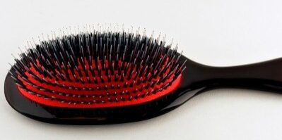 hair-extension-paddle-brush-e1385496649756